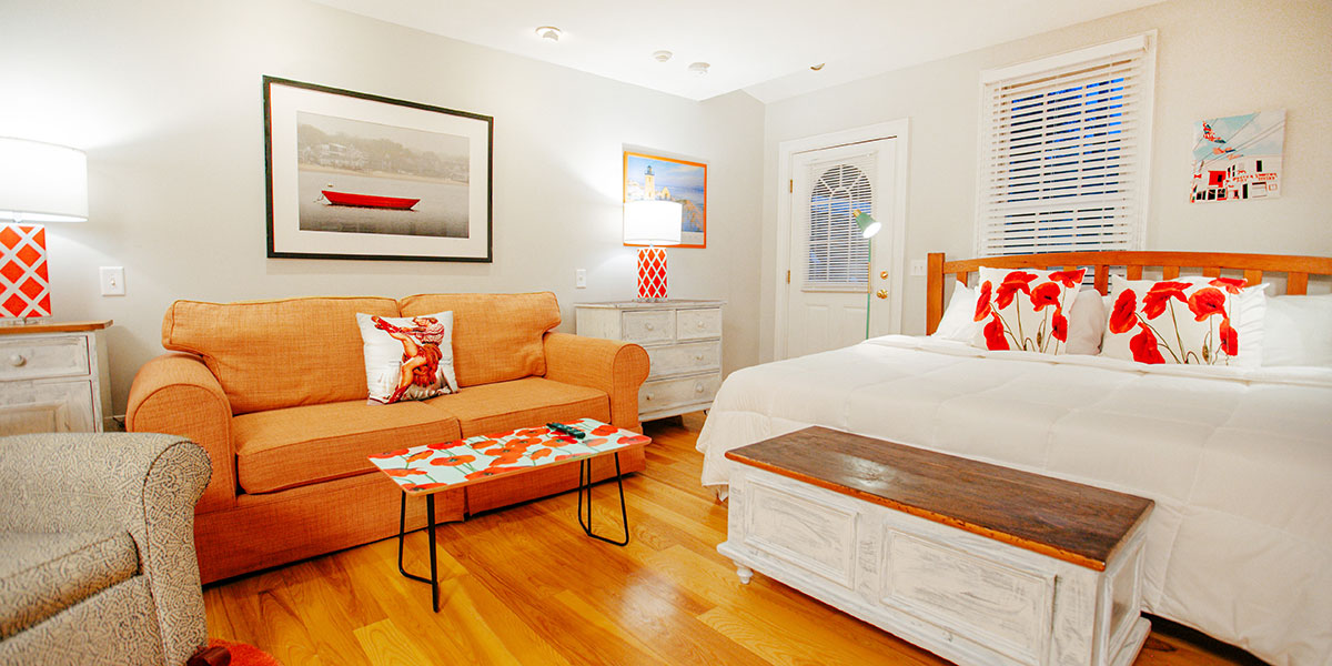 Boston Ferry guide: stay at Susan, a room in Gabriel's, A Provincetown Hotel