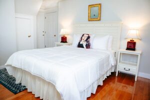 Katharine Hepburn Room with bed and nightstand
