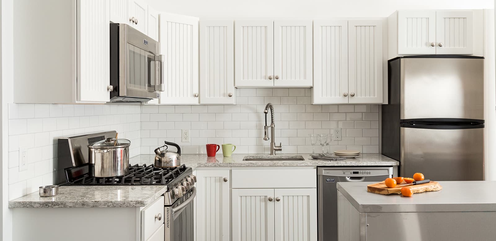 Full Kitchen in Julia Child Suite