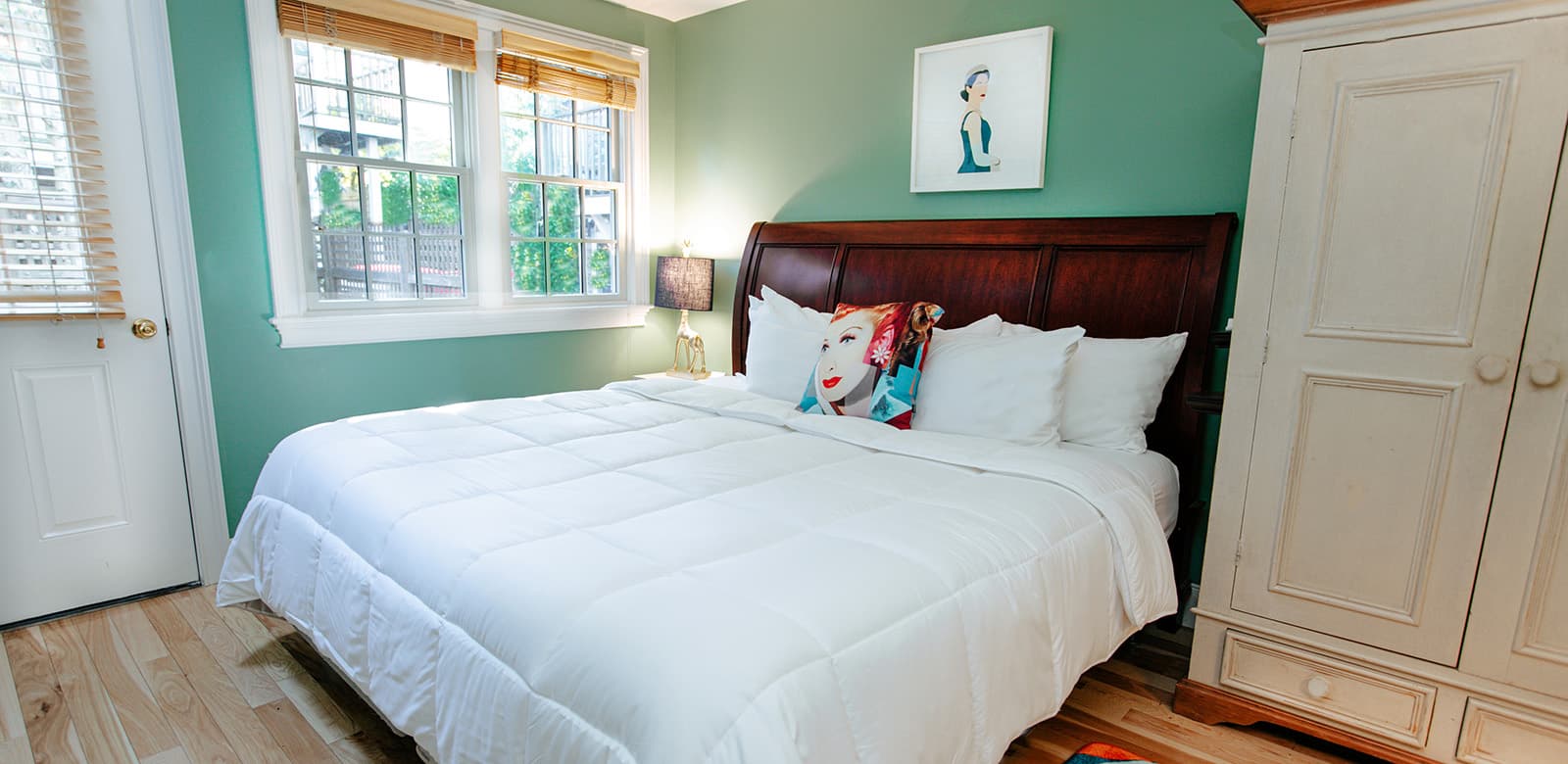 King size bed at Bella